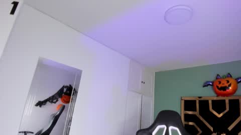 Snapshot of billie_jhonson_ chatting on 10.16.25 Billie online show from 10.16.25