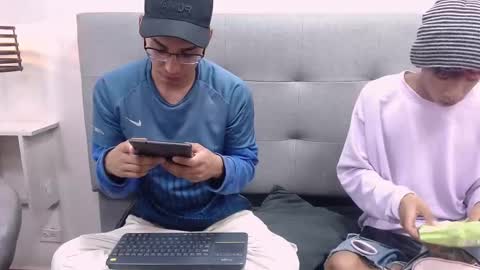 The perfect couple  online show from 09.09.25