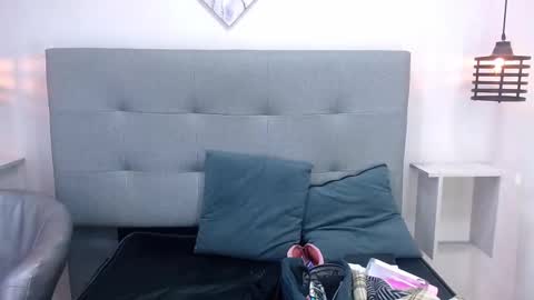 The perfect couple  online show from 09.11.25