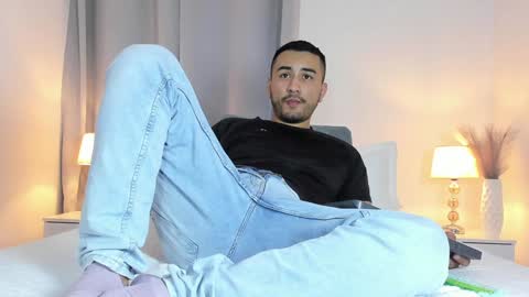 Nick Moca online show from 01.04.25