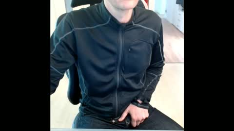 Snapshot of bingo7310 chatting on 04.30.26 bingo7310 online show from 04.30.26