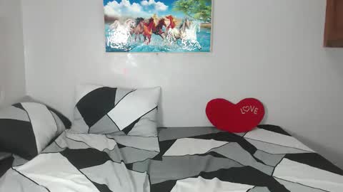 Kate online show from 11.17.25