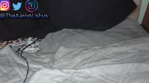 Snapshot of bizarre99 chatting on 01.09.25 bizarre99 online show from 01.09.25