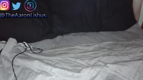 Snapshot of bizarre99 chatting on 01.09.25 bizarre99 online show from 01.09.25