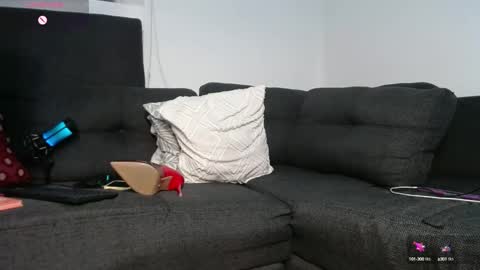 Snapshot of bizarrelovetriangle chatting on 02.13.25 Jenn online show from 02.13.25