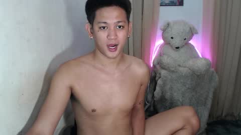 Snapshot of bj_alex31 chatting on 10.16.25 alex online show from 10.16.25