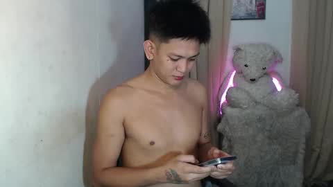 Snapshot of bj_alex31 chatting on 11.01.25 alex online show from 11.01.25