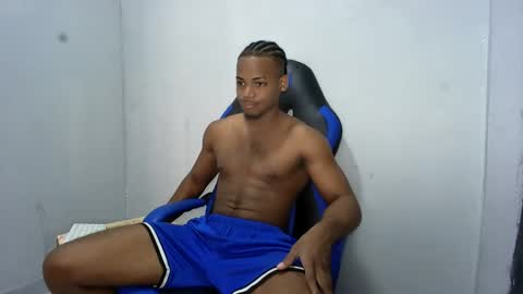 Snapshot of black_dicck chatting on 04.18.26 tu morenito online show from 04.18.26