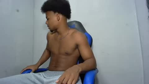 Snapshot of black_dicck chatting on 07.16.26 tu morenito online show from 07.16.26