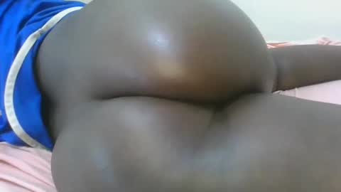 black_goddess200 online show from 02.13.25