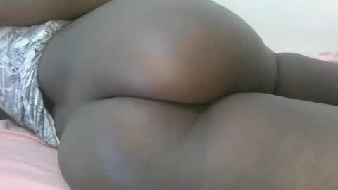 black_goddess200 online show from 02.16.25