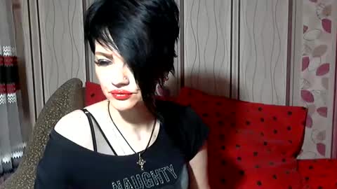 black_hot_01 online show from 12.12.24