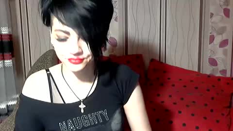 black_hot_01 online show from 12.23.24