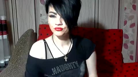 black_hot_01 online show from 12.24.24
