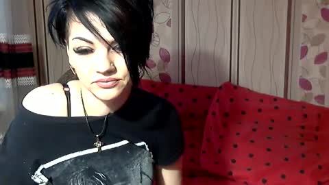 black_hot_01 online show from 01.13.25