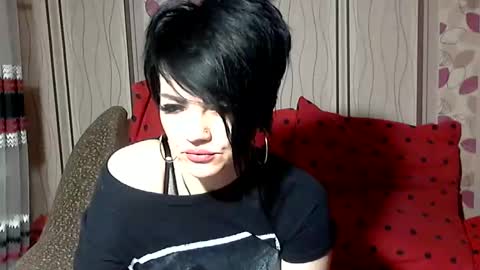 black_hot_01 online show from 01.29.25
