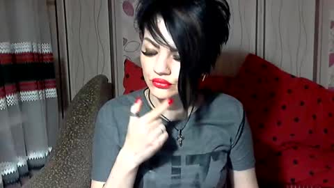 black_hot_01 online show from 03.04.25