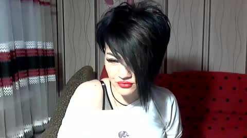 black_hot_01 online show from 03.06.25