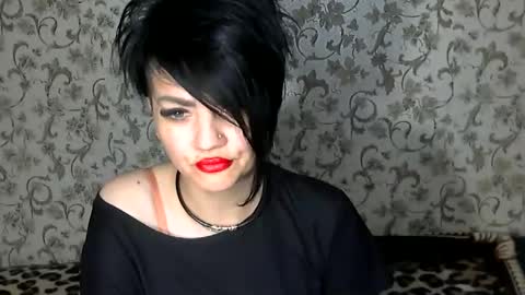 Snapshot of black_hot_01 chatting on 09.19.25 black_hot_01 online show from 09.19.25