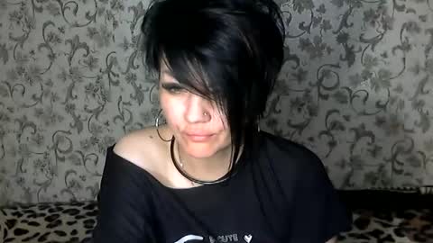 Snapshot of black_hot_01 chatting on 09.20.25 black_hot_01 online show from 09.20.25