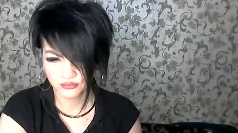 Snapshot of black_hot_01 chatting on 10.16.25 black_hot_01 online show from 10.16.25