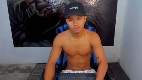 Snapshot of black_johnsonn chatting on 12.02.24 black johnsonn online show from 12.02.24