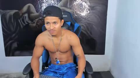 Snapshot of black_johnsonn chatting on 12.20.24 black johnsonn online show from 12.20.24