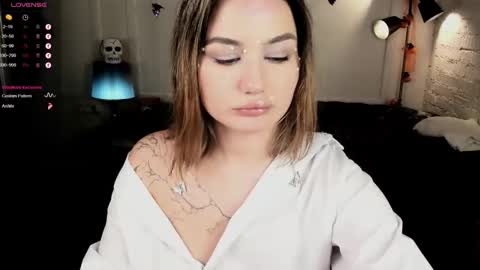 Mon Mon online show from 10.29.25