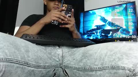 Snapshot of black_penis22 chatting on 10.10.25 black_penis22 online show from 10.10.25