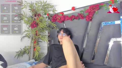 Snapshot of black_rose02 chatting on 03.09.25 B L A C K R O S E online show from 03.09.25
