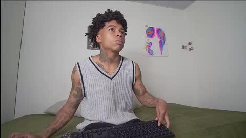 Snapshot of black_tentationx chatting on 02.18.26 black_tentationx online show from 02.18.26