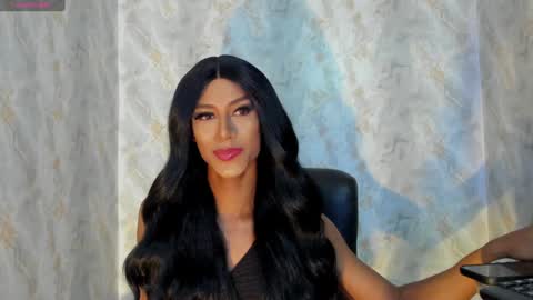 Snapshot of blackbeauty_ts chatting on 01.20.25 Nina online show from 01.20.25