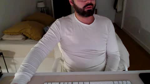 Snapshot of blackfox33 chatting on 11.24.25 blackfox33 online show from 11.24.25