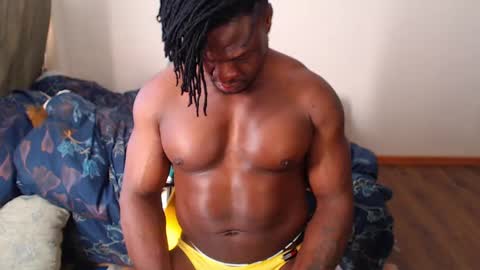 Snapshot of blackmusclegym chatting on 02.20.25 blackmusclegym online show from 02.20.25