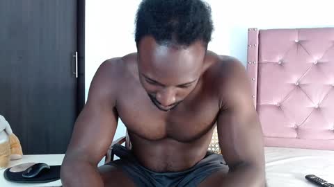 Twtter 1MikeBeckford            Onlyfns beckfordmike online show from 01.06.25