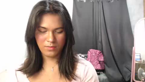 Snapshot of blackpinayts chatting on 10.30.25 Ellez online show from 10.30.25