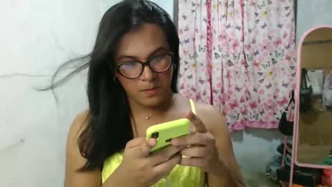 Snapshot of blackpinayts chatting on 02.27.26 Ellez online show from 02.27.26