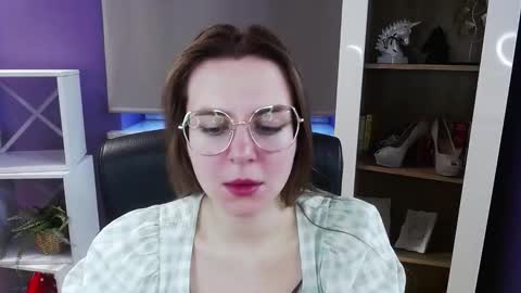 Z O E Y online show from 03.25.26