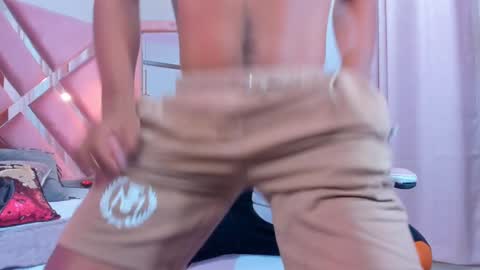 Snapshot of blacksex_boy chatting on 01.08.25 Marlon online show from 01.08.25