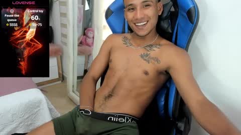 Snapshot of blacksex_boy chatting on 01.27.25 Marlon online show from 01.27.25