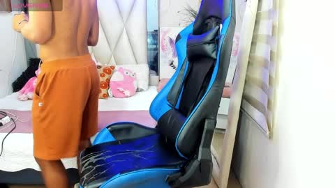 Snapshot of blacksex_boy chatting on 02.09.25 Marlon online show from 02.09.25