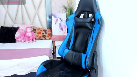 Snapshot of blacksex_boy chatting on 02.13.25 Marlon online show from 02.13.25