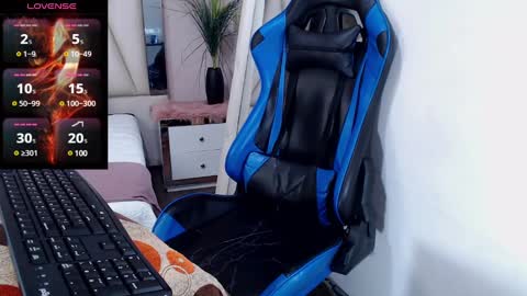 Snapshot of blacksex_boy chatting on 02.20.25 Marlon online show from 02.20.25