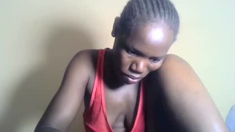 Snapshot of blacksexygal chatting on 02.01.25 SARAH online show from 02.01.25