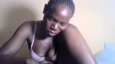 Snapshot of blacksexygal chatting on 02.02.25 SARAH online show from 02.02.25