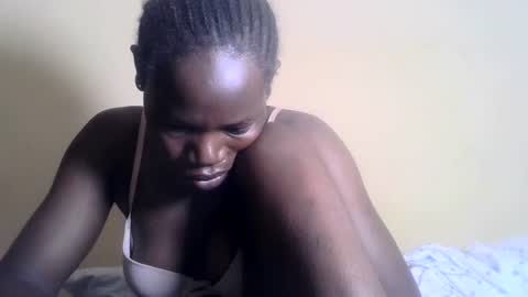 Snapshot of blacksexygal chatting on 02.07.25 SARAH online show from 02.07.25