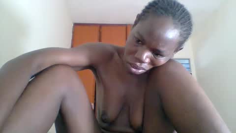 Snapshot of blacksexygal chatting on 09.11.25 SARAH online show from 09.11.25