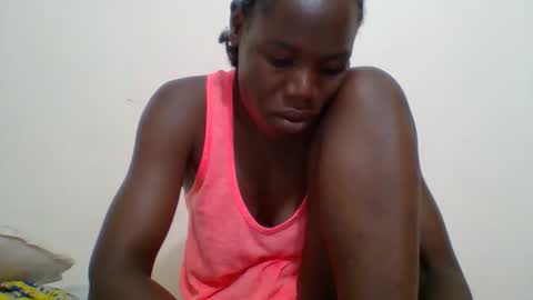 Snapshot of blacksexygal chatting on 09.15.25 SARAH online show from 09.15.25