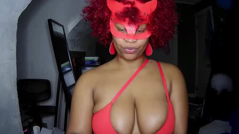 Snapshot of blacksirenqueen chatting on 12.05.24 Queen Siren online show from 12.05.24