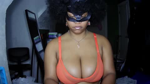 Snapshot of blacksirenqueen chatting on 12.07.24 Queen Siren online show from 12.07.24